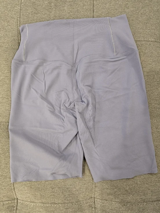 Nike Women’s Zenvy  High-Rise Light Lavender Bike Shorts - Picture 4 of 5